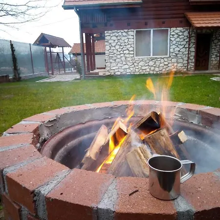 Cabana Piatra Plaiului * Budureasa
