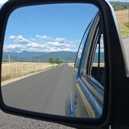 Nyaraló Cabana Piatra Plaiului *