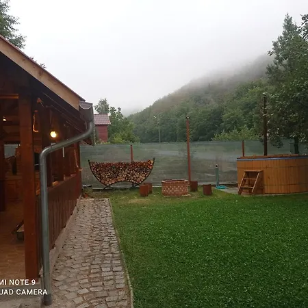 Cabana Piatra Plaiului Holiday home Budureasa
