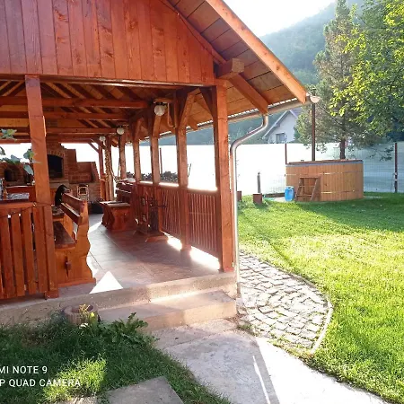 Cabana Piatra Plaiului Holiday home *